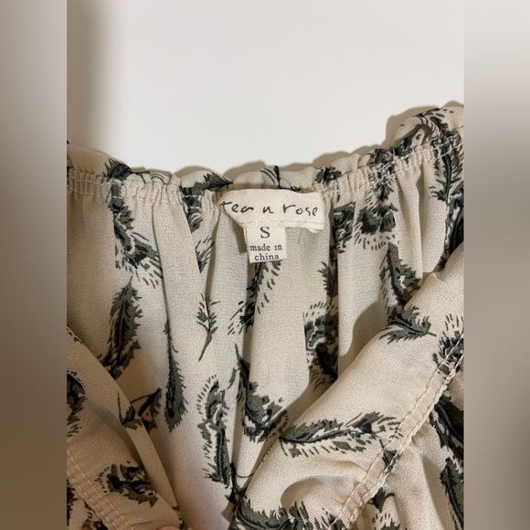 Tea n Rose - Women’s one piece romper - Picture 3 of 6